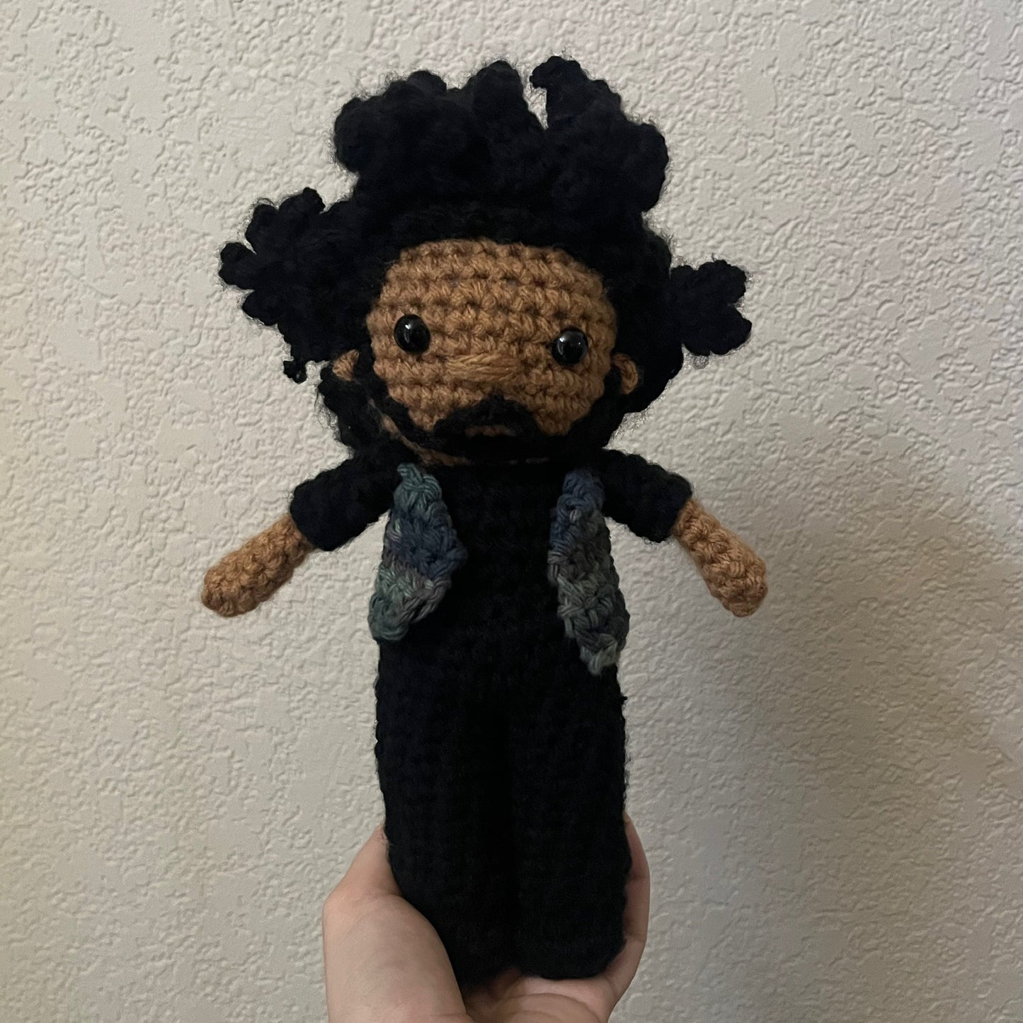 kiss land doll